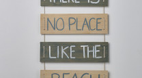 There’s no place like the beach: DIY beach sign photo