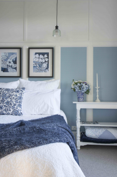Home sweet blue home: Budget friendly ideas and tips for using blue in home décor