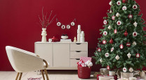Classic Christmas with a local twist: green, red and cream Christmas decorating ideas photo