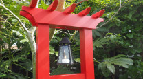 A welcome light for your backyard: How to make your own DIY Chinese New Year lantern stand photo
