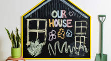 Look who’s chalking: DIY outdoor chalkboard